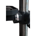 Mechanizm mocowania i regulacji wysokości na kolumnie wiertarki stołowej Optimum DQ 22-400V